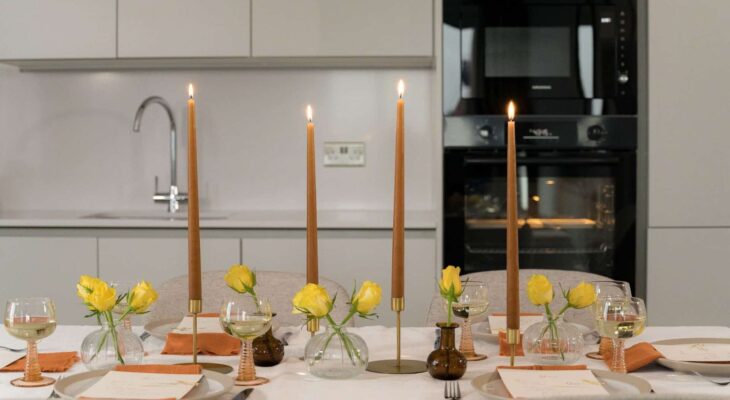 Mastering the Art of Hosting: Creating a Successful and Memorable Gathering at Home