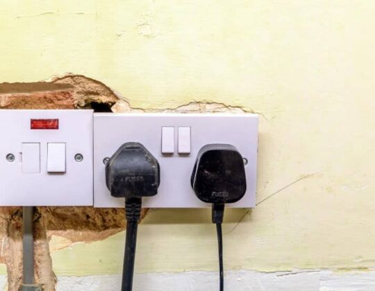 Troubleshooting Electrical Outlets: Signs of Faults and Solutions